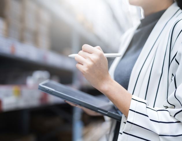 <a href="https://www.freepik.com/free-photo/close-up-female-business-owner-hand-hold-tablet-device-checking-inventory-stock-shop-warehouse-distributor-factory-business-ideas-concept_25192324.htm#page=4&query=product%20shelf&position=49&from_view=keyword">Image by Lifestylememory</a> on Freepik